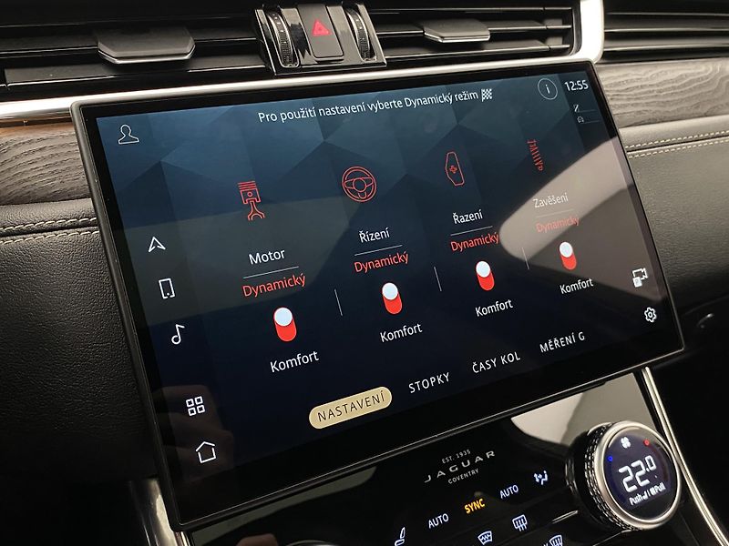 Jaguar XF D200 R-DYNAMIC AWD REZERVACE - fotka 40 z 48