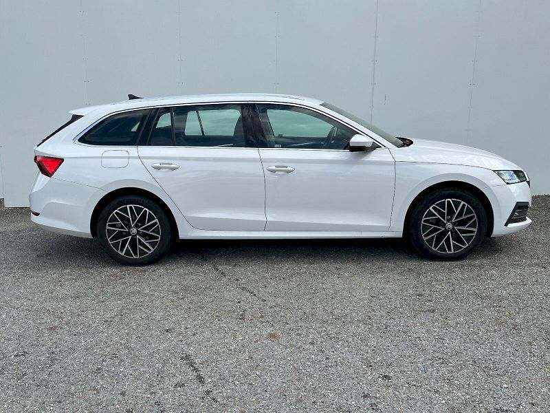 Škoda Octavia (2020) 1.5 TSI 110kW Style Combi - fotka 27 z 27
