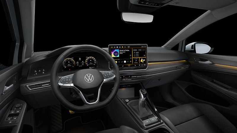 Volkswagen Golf (2025) 1,5 TSI Style  110kW - fotka 4 z 5