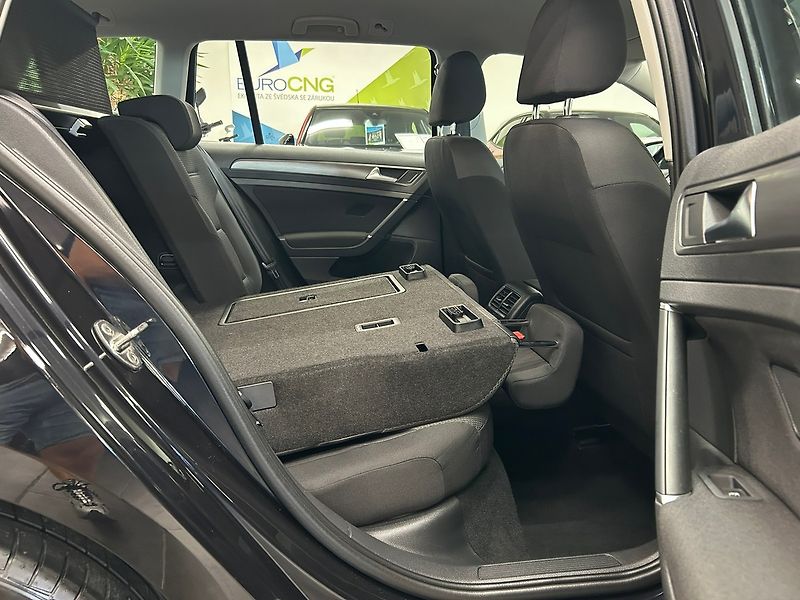 Volkswagen Golf (2019) 1.5 TGI Comfort MAN 2019 | Zár - fotka 24 z 62