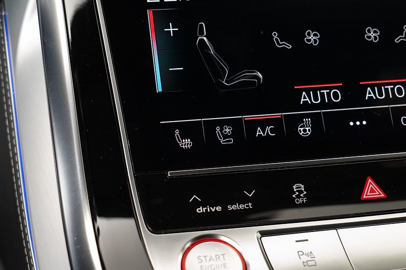 Audi SQ8 4.0 TDI/Bang&Olufsen/360/Pano - fotka 16 z 27