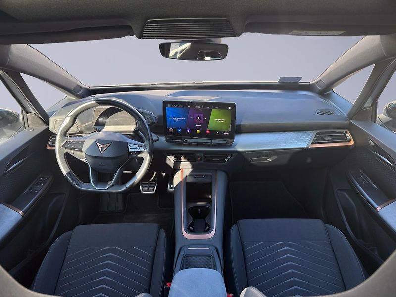 Cupra Born 150kW Pano DCC KESSY Tep. čerp - fotka 12 z 13