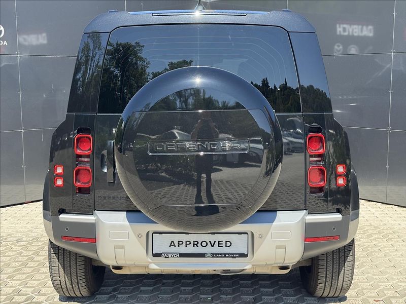 Land Rover Defender 3,0 110 P400 SE AWD AT ČR DPH - fotka 8 z 34