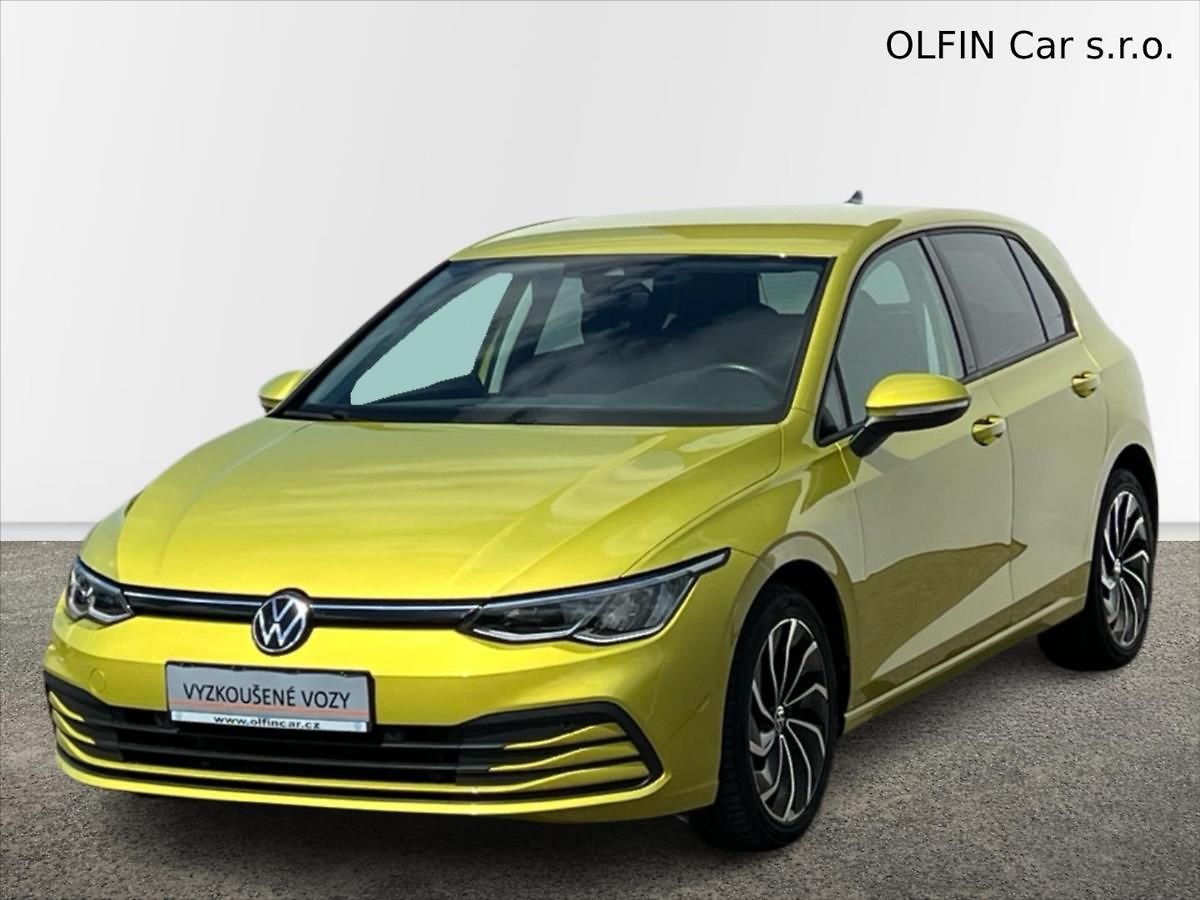 Volkswagen Golf 1,5 eTSi 110kW 7DSG LIFE  8