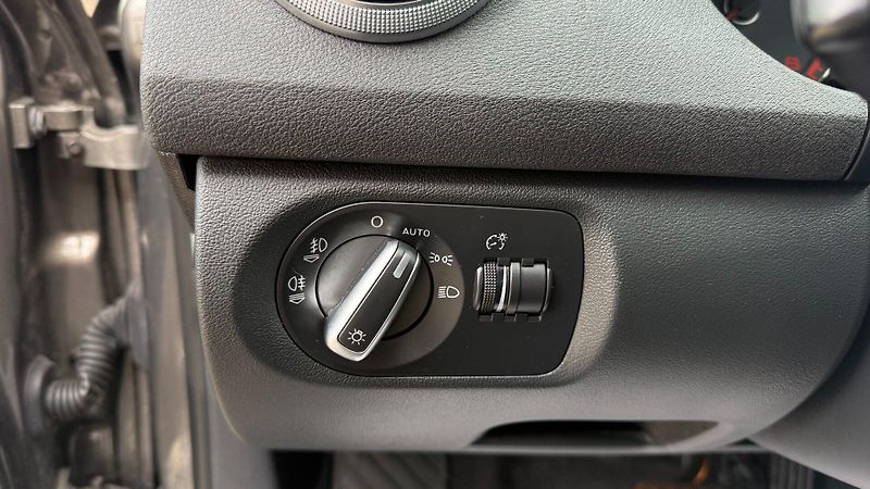 Audi A3 (2011) 1.4TFSi 92kW REZERVOVANO - fotka 12 z 25