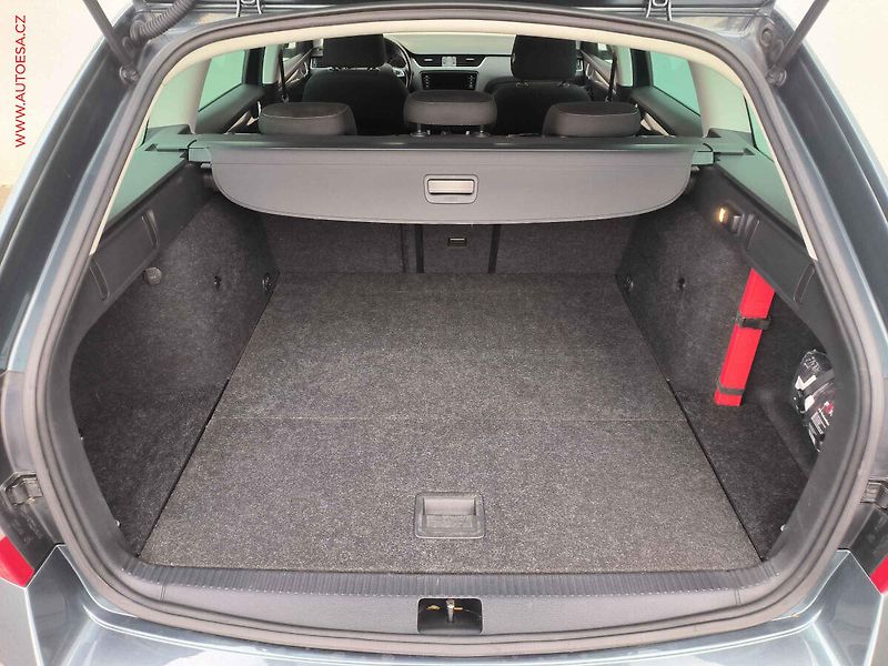 Škoda Octavia (2018) 1.6 TDi, Clever, navi, TZ - fotka 7 z 21