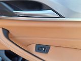 BMW Řada 5 530d xDrive AT Touring - náhled 29