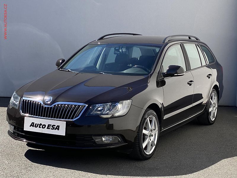 Škoda Superb (2014) 1.4 TSi, Active - fotka 3 z 18
