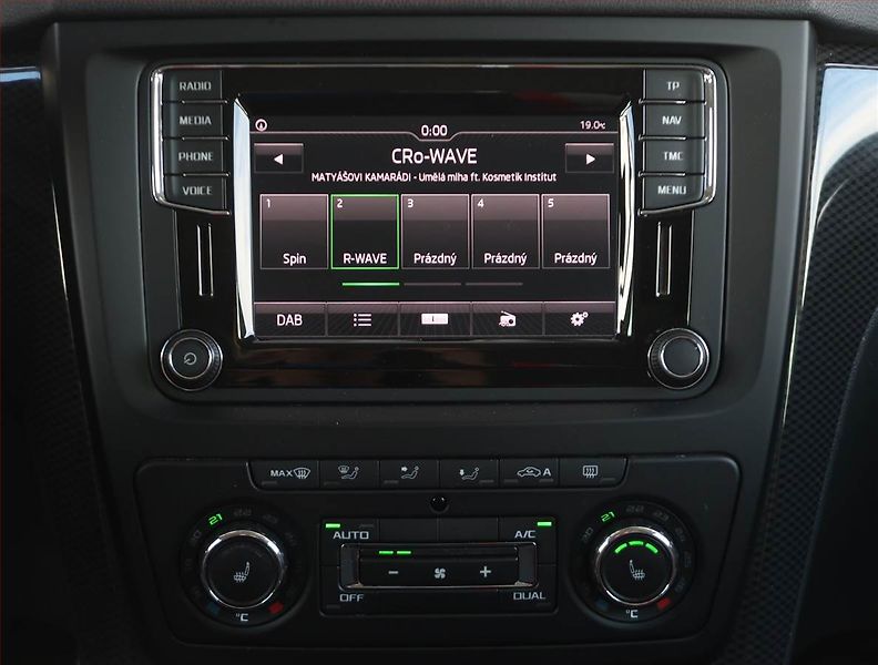 Škoda Yeti (2015) Monte Carlo 1.4 TSI, Bi-Xenony - fotka 12 z 19