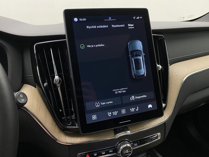 Volvo XC60 T8 AWD RECHARGE ULTRA BRIGHT - fotka 64 z 67