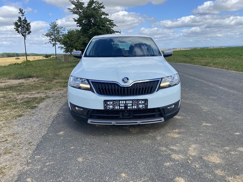 Škoda Rapid (2017) 1,4tsi DSG Scout - fotka 2 z 21