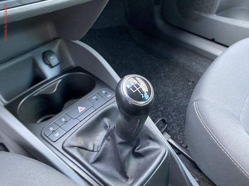 Seat Ibiza (2012) 1.4i, Copa, tempo - fotka 16 z 16