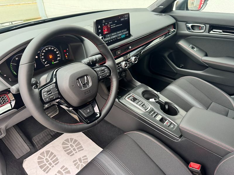 Honda Civic (2026) 2.0 e:HEV SPORT MR27 SKLADEM - fotka 27 z 44