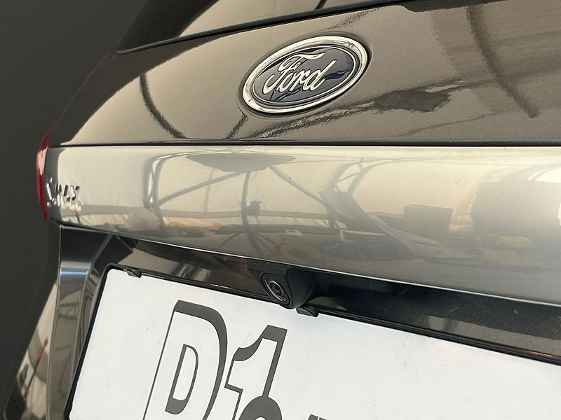 Ford S-MAX 2,5 HEV Titanium 7míst - fotka 47 z 70