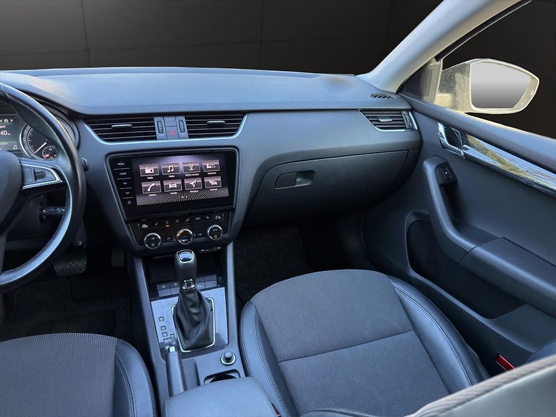 Škoda Octavia (2017) DSG 110KW LED  - fotka 16 z 27