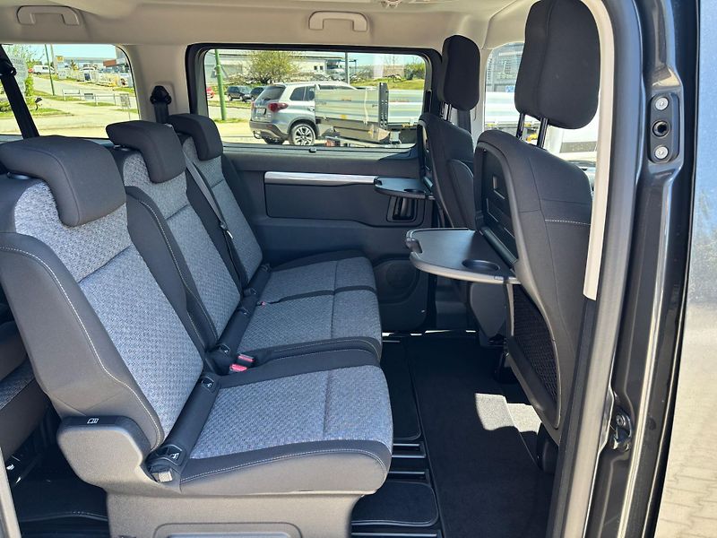 Peugeot Traveller (2026) Active L3 2.2 BlueHDi 180 EAT8 - fotka 18 z 23