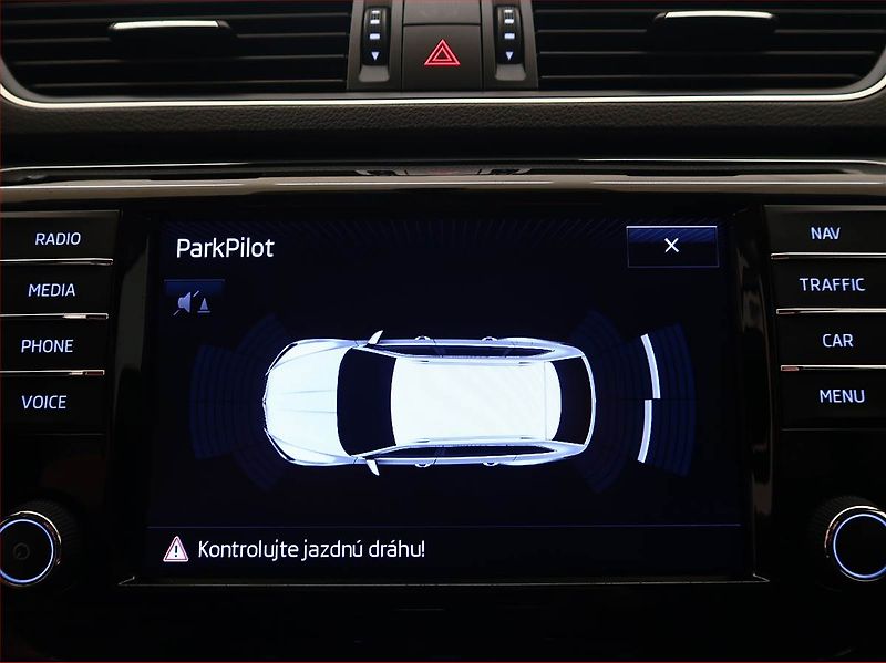 Škoda Superb (2016) Ambition Plus 2.0 TDI, Automat - fotka 18 z 19