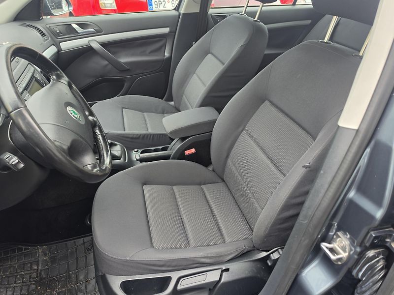 Škoda Octavia 1.9 TDI 77kw  - fotka 16 z 18