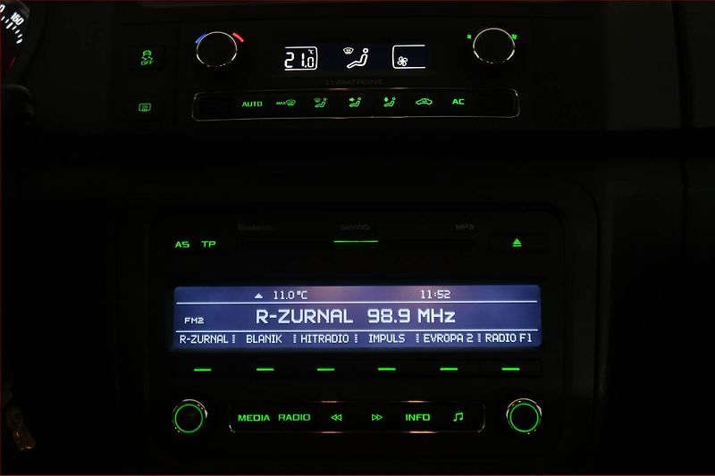 Škoda Fabia (2011) Elegance 1.2 TSI, Tempomat - fotka 12 z 15