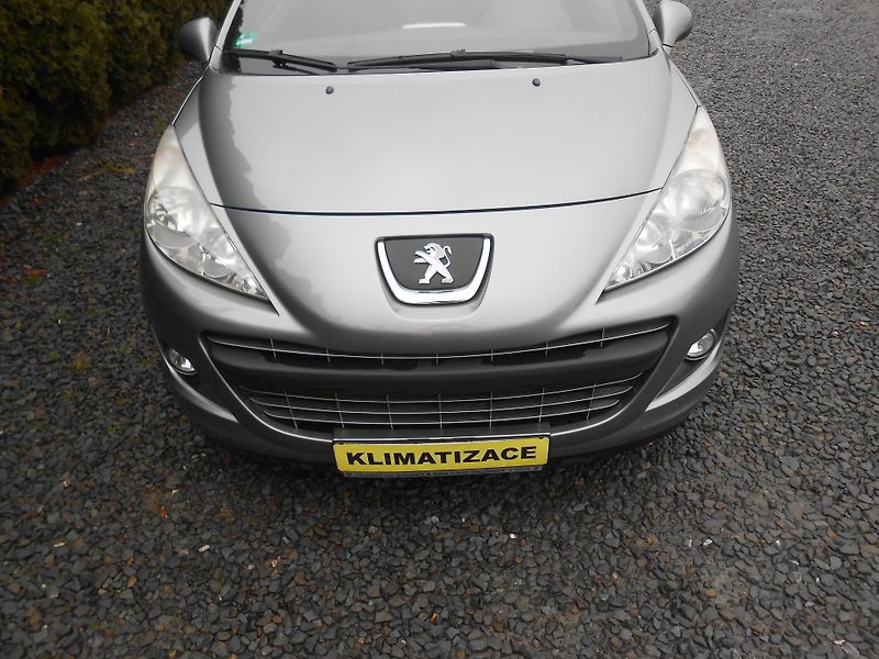 Peugeot 207 CC 1.6VTi,127TKm! KLIMA - fotka 24 z 28