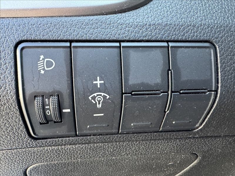Hyundai i30 1,4 i 73kW ALU klima původ ČR - fotka 26 z 50