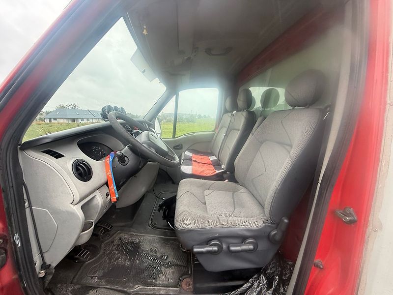 Renault Master 2,5 74 KW IZOTHERM OBYTNÝ SPEC - fotka 8 z 31