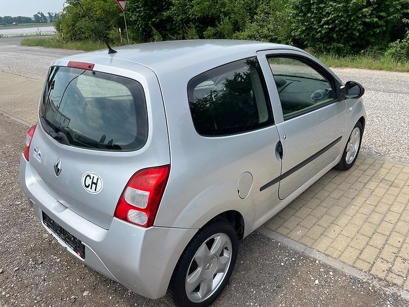 Renault Twingo (2007) 1,2  56KW 91300KM!!! - fotka 23 z 40