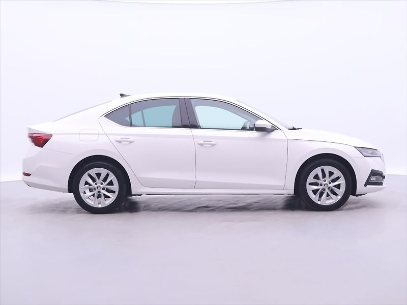 Škoda Octavia 2,0 TDI 85kW DSG Style CZ - fotka 8 z 39