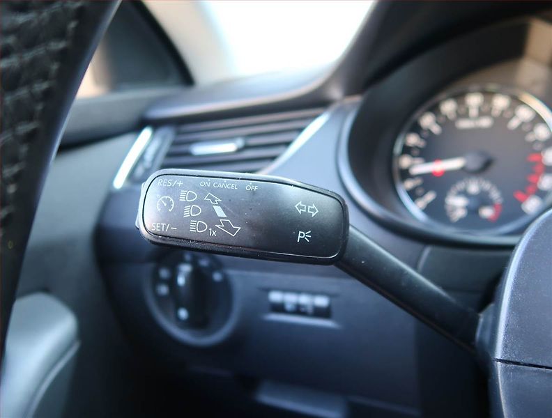 Škoda Octavia (2014) Ambition 1.6 TDI, ČR,1.maj - fotka 18 z 19