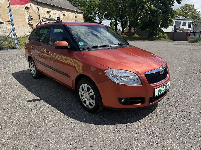 Škoda Fabia 1,2 51 kW Klimatizace - fotka 3 z 19