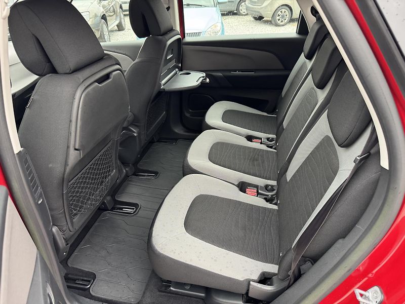 Citroën C4 Picasso (2014) 1.6VTi. rezervace - fotka 22 z 42