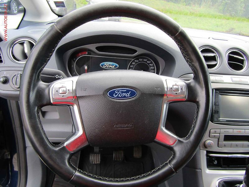 Ford S-MAX (2009) 2.2TDCi, ČR, AC - fotka 13 z 20