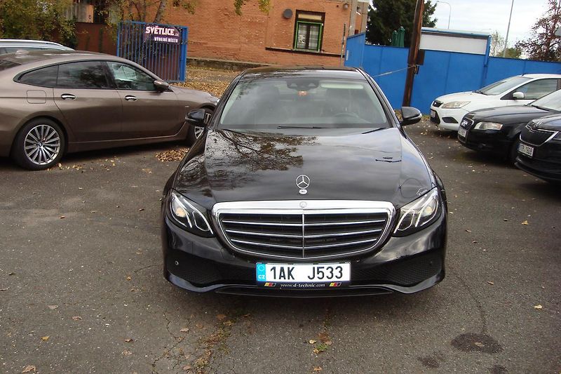 Mercedes-Benz Třídy E (2016) 220 CDi, ČR, Pravidelný servis - fotka 2 z 63