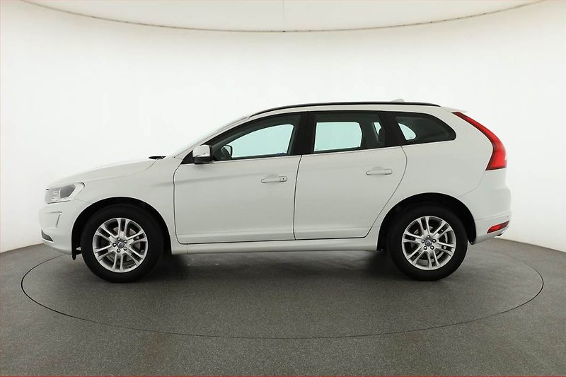 Volvo XC60 (2015) D5, 4X4, Automat, Serv.kniha - fotka 3 z 20
