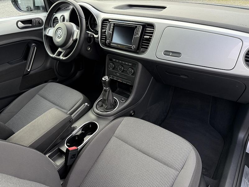 Volkswagen Beetle 1.2TSi 77kW ČR - fotka 10 z 19
