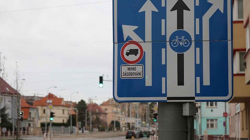 Konec vyhrazeného pruhu pro cyklisty