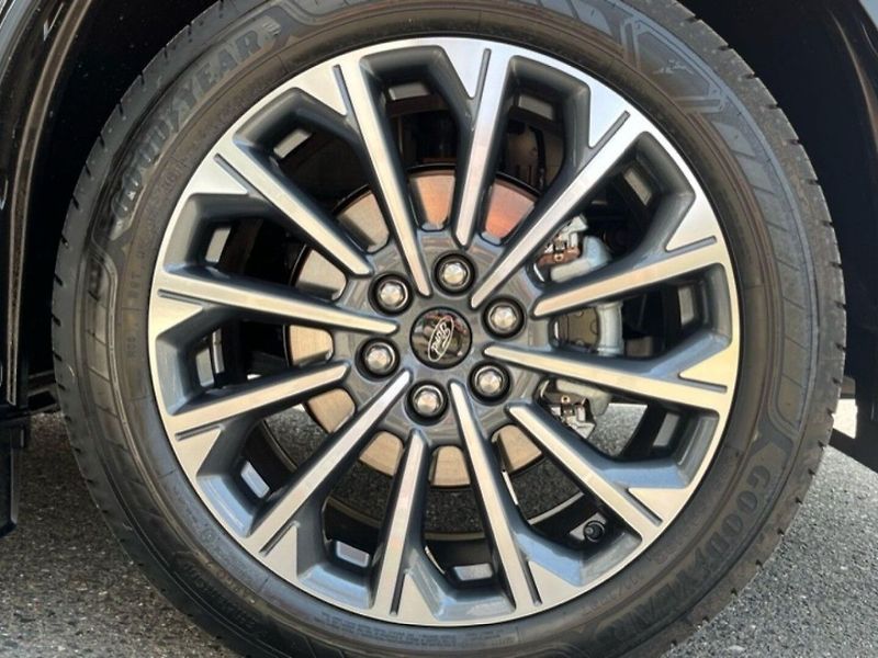 Ford Tourneo Custom 2.0D,125KW, CZ, DPH,1. MAJ - fotka 14 z 35