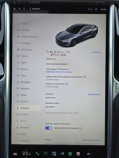 Tesla Model S (2016) P85D - fotka 12 z 16