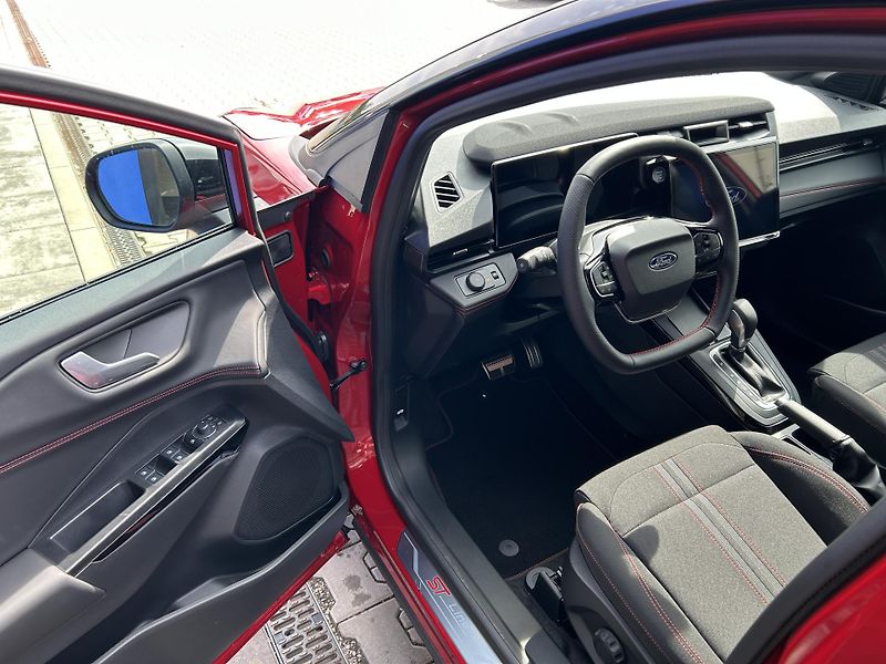 Ford Puma 1.0 Hybrid (mHEV) 92kW ST-Line - fotka 13 z 33