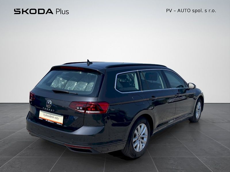 Volkswagen Passat (2022) 2.0 TDI 110 kW DSG Business - fotka 2 z 33