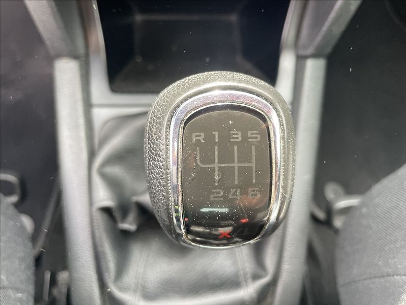 Škoda Yeti 1,8 TSi 118kw 4x4 po STK, odp. - fotka 26 z 38