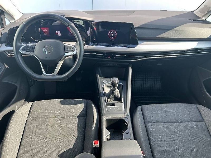 Volkswagen Golf Life 6G 1,5TSi - fotka 10 z 24