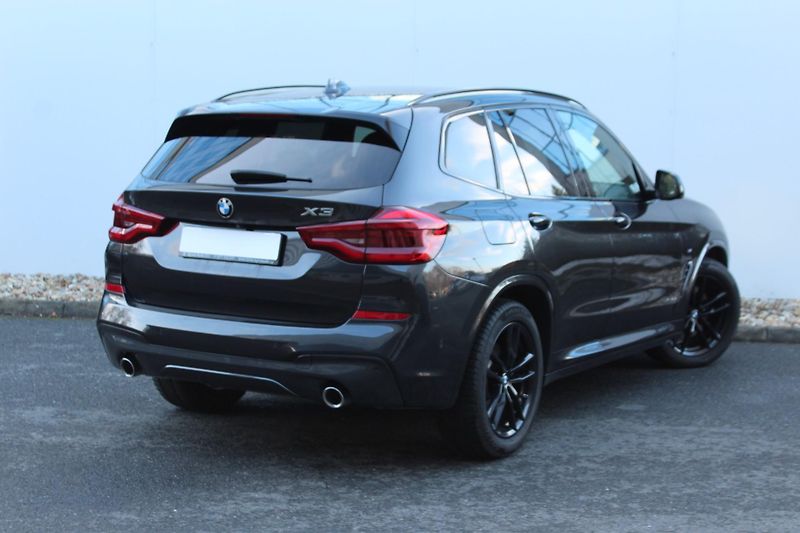 BMW X3 xDrive30d Mpaket CZ DPH - fotka 2 z 25