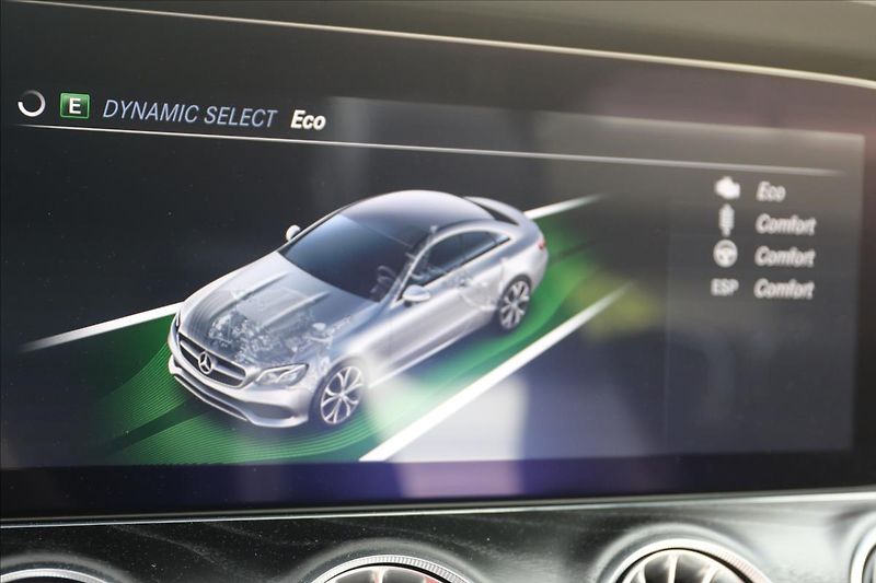 Mercedes-Benz Třídy E 4 MATIC,ČR,DPH,59TKM - fotka 25 z 38