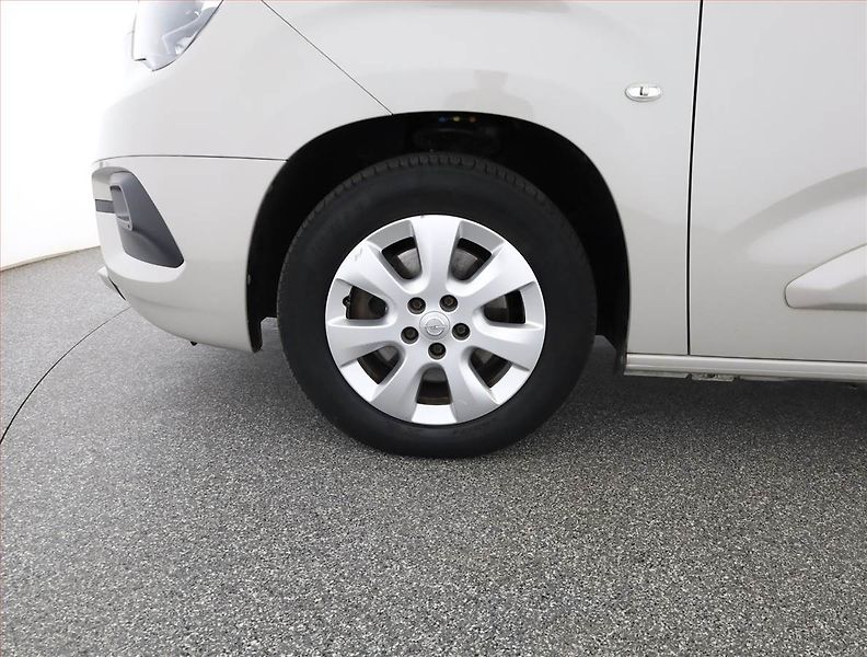 Opel Combo (2020) Enjoy 1.2 Turbo, 5Míst, ČR - fotka 18 z 18
