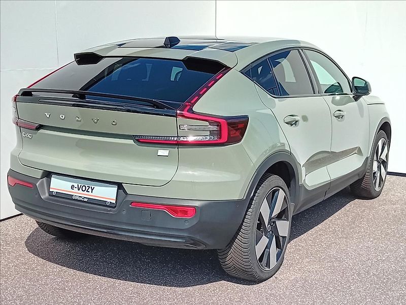 Volvo C40 1,0 AWD RECHARGE ULTIMATE - fotka 2 z 25