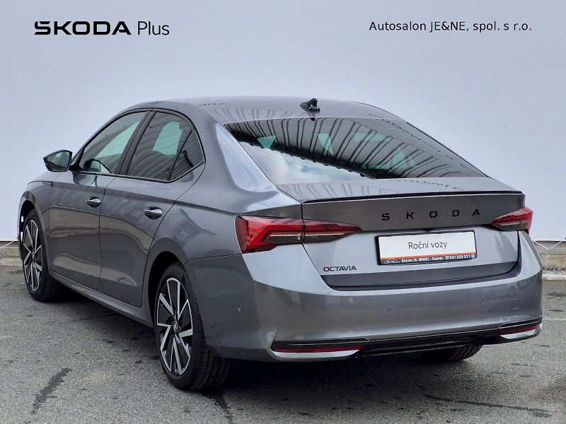 Škoda Octavia (2025) Sportline 1.5 TSI 110kW MHEV D - fotka 7 z 30
