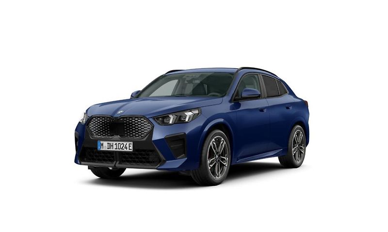 BMW iX2 xDrive30 - fotka 1 z 14