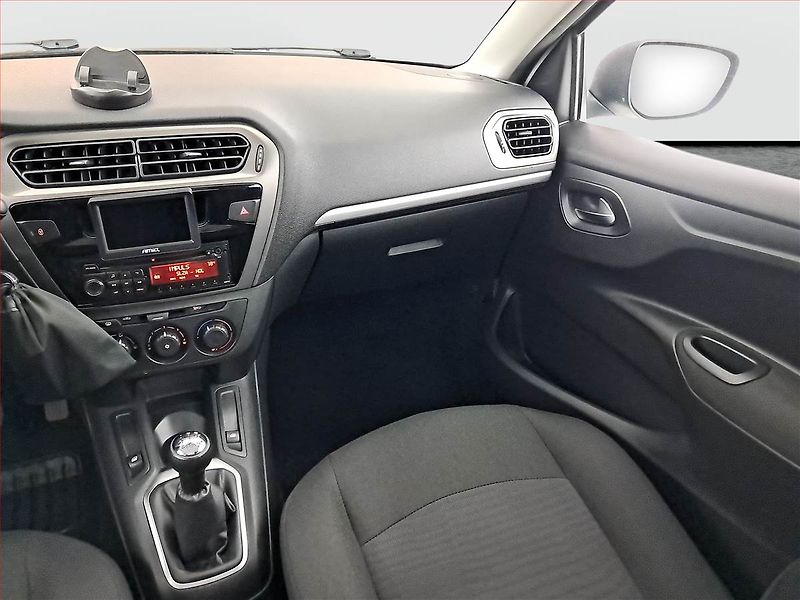Peugeot 301 (2014) 1.2 VTi, Park. senzory - fotka 8 z 14