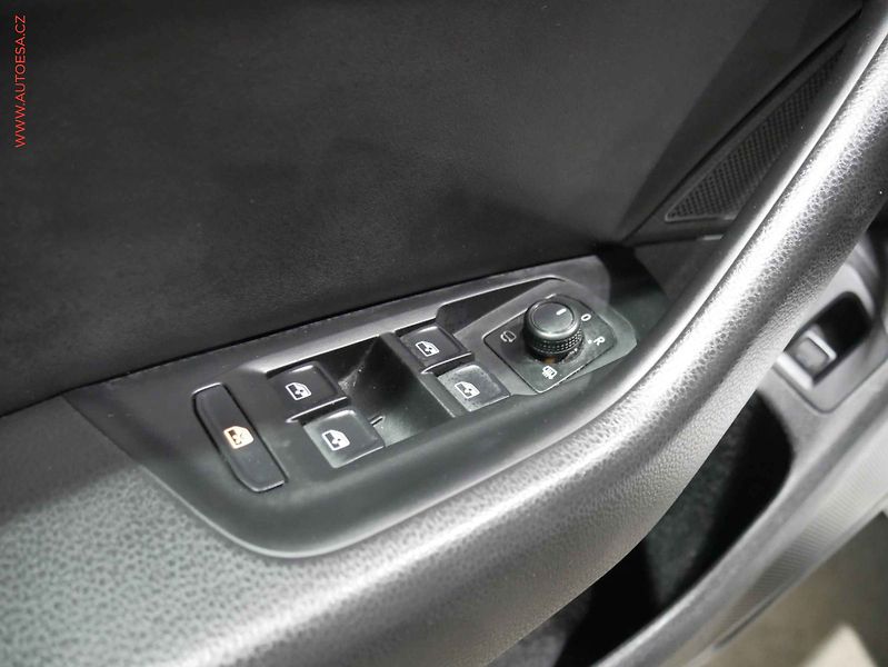 Volkswagen Arteon (2020) 2.0 TDi, 2.maj,ČR, Elegance - fotka 18 z 20